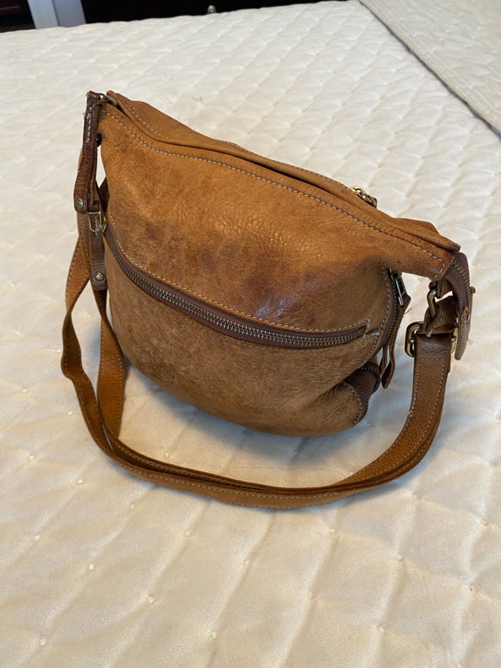 Roots leather crossbody bag